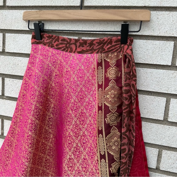 Darn Good Yarn Silk Wrap Mini Skirt Reversible Boho Patchwork Festival Pink 4-12 - Picture 2 of 8